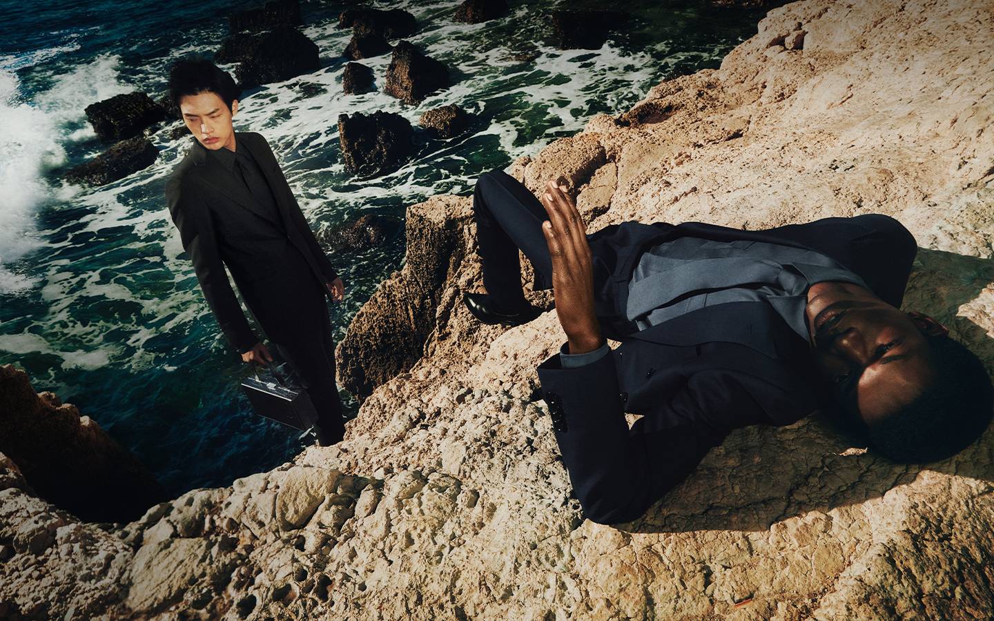 Bally Online Store: Luxusschuhe, Taschen, Konfektionskleidung