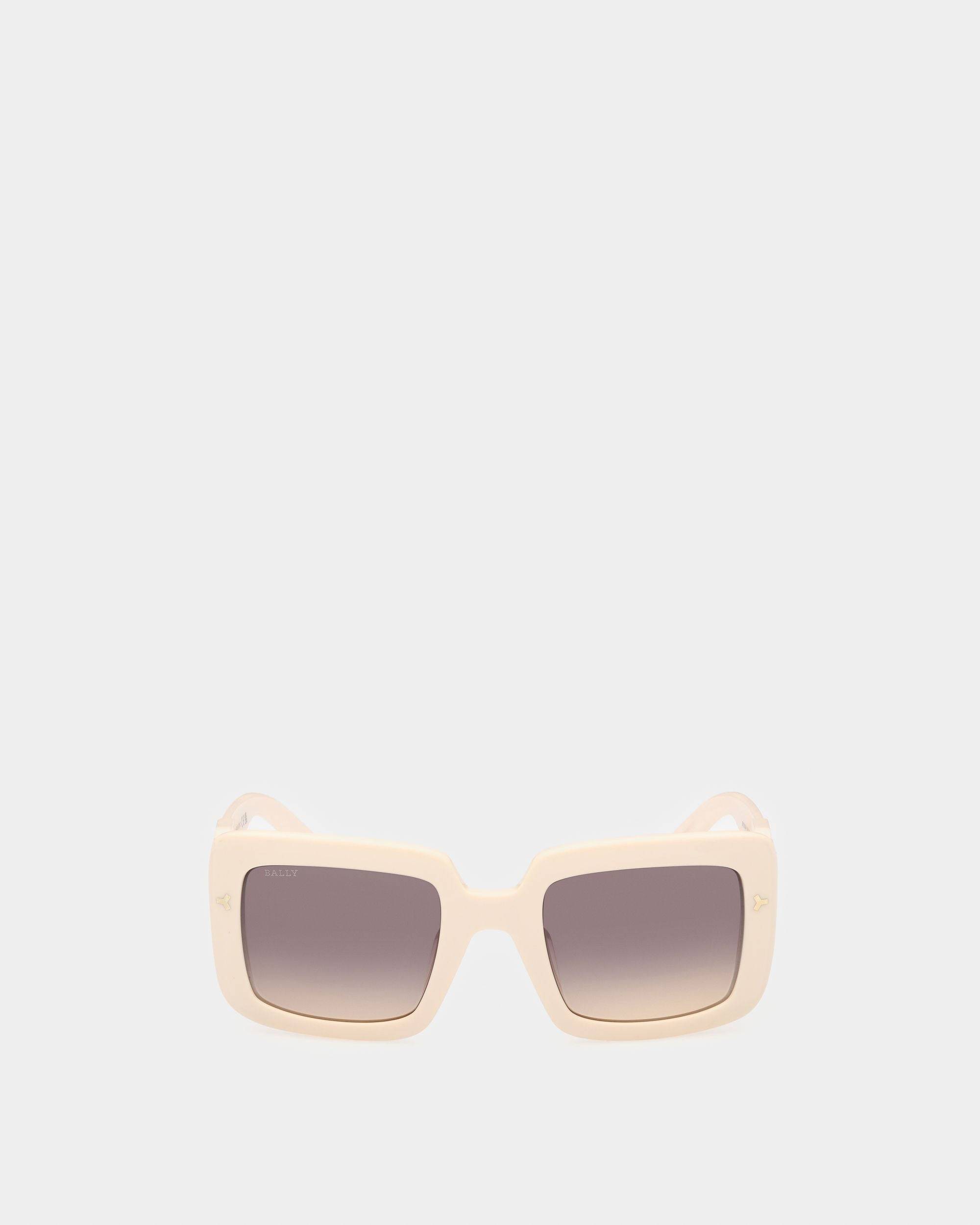 Filiana Sunglasses in White & Gradient Smoke Lenses Acetate Sunglasses In Ivory - Women's - Bally