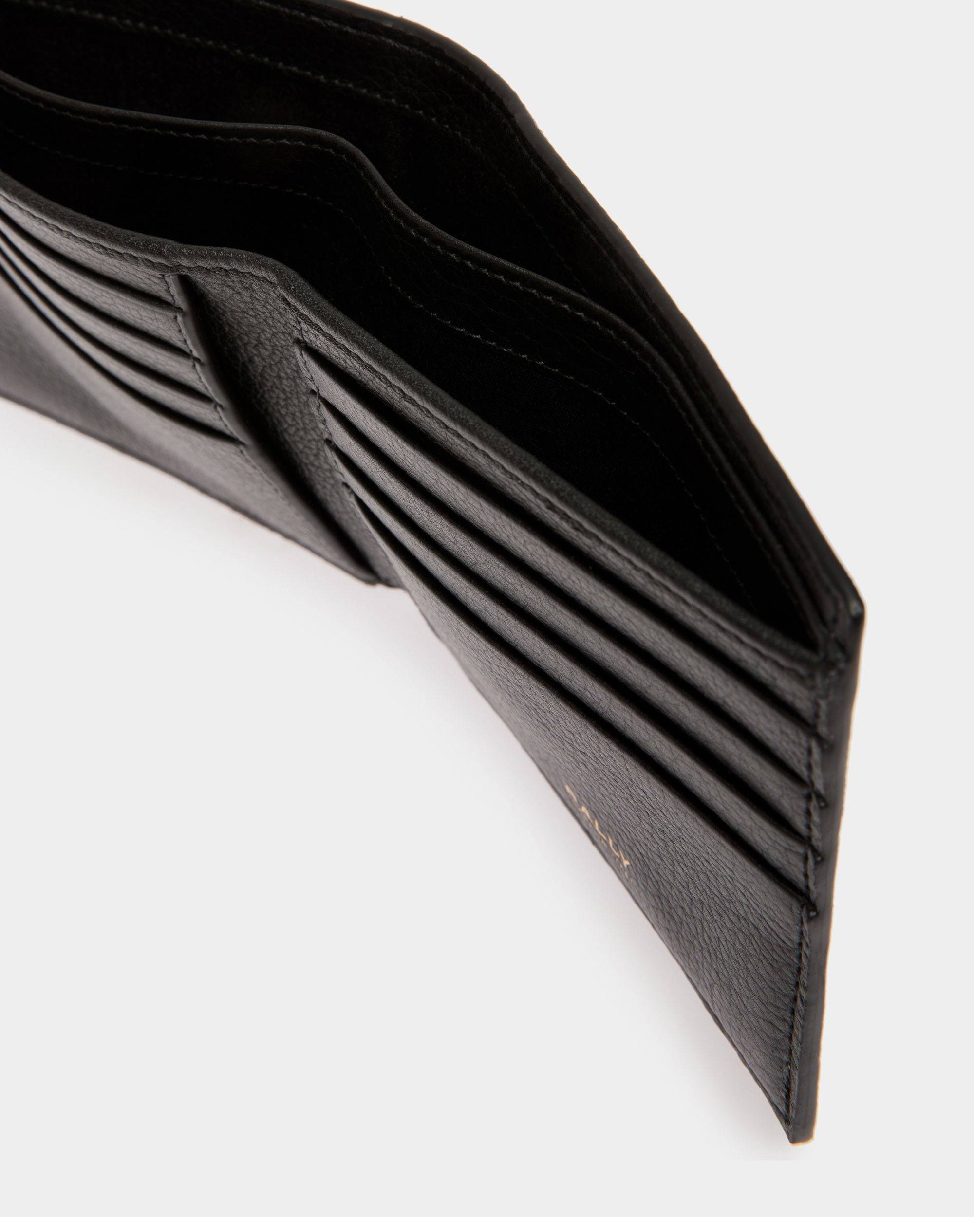 Bifold 8 CC Wallet | Men's Wallet | Black Leather | Bally | Still Life Detail