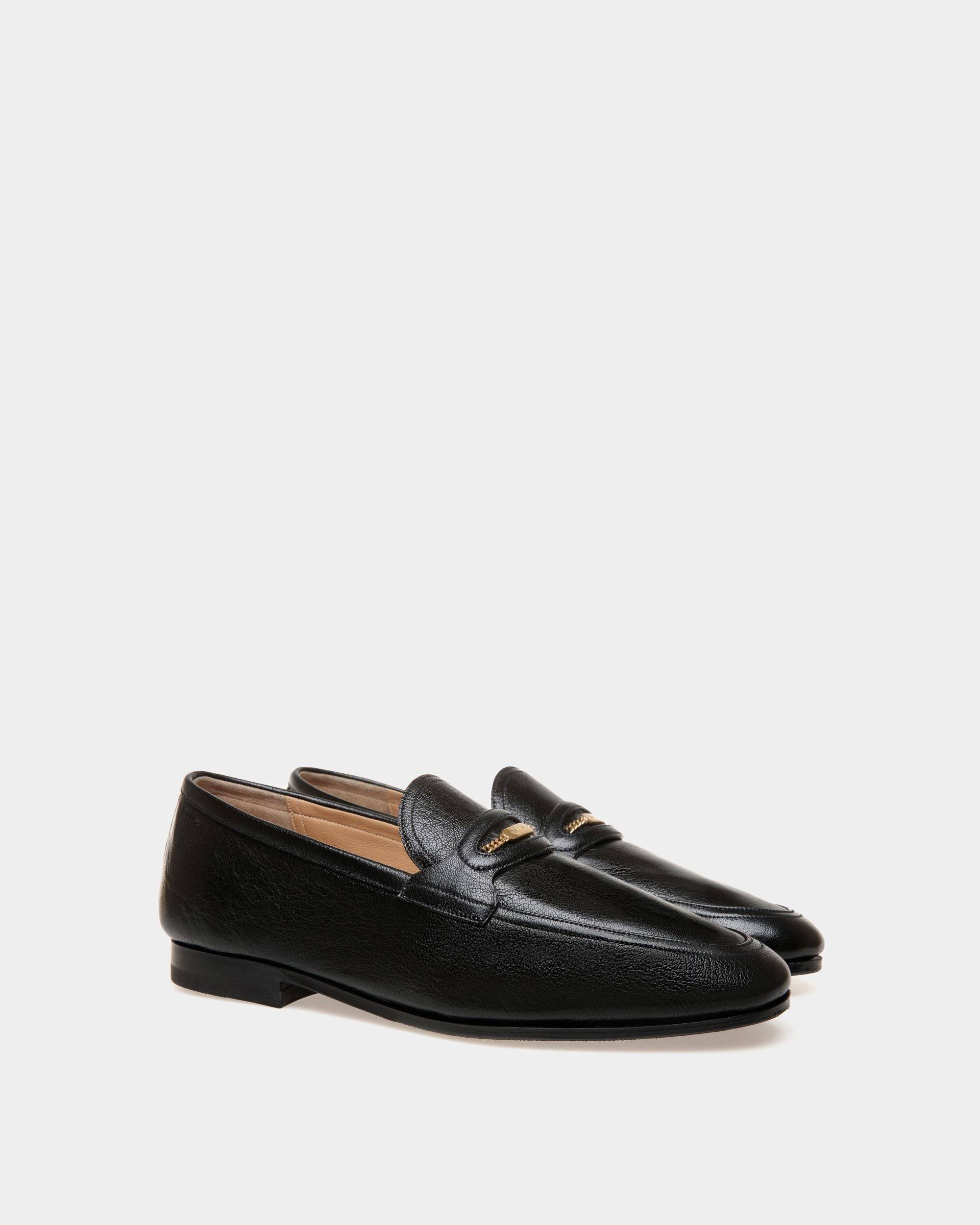 Plume | Men's Loafer in Black Grained Leather | Bally | Still Life 3/4 Front