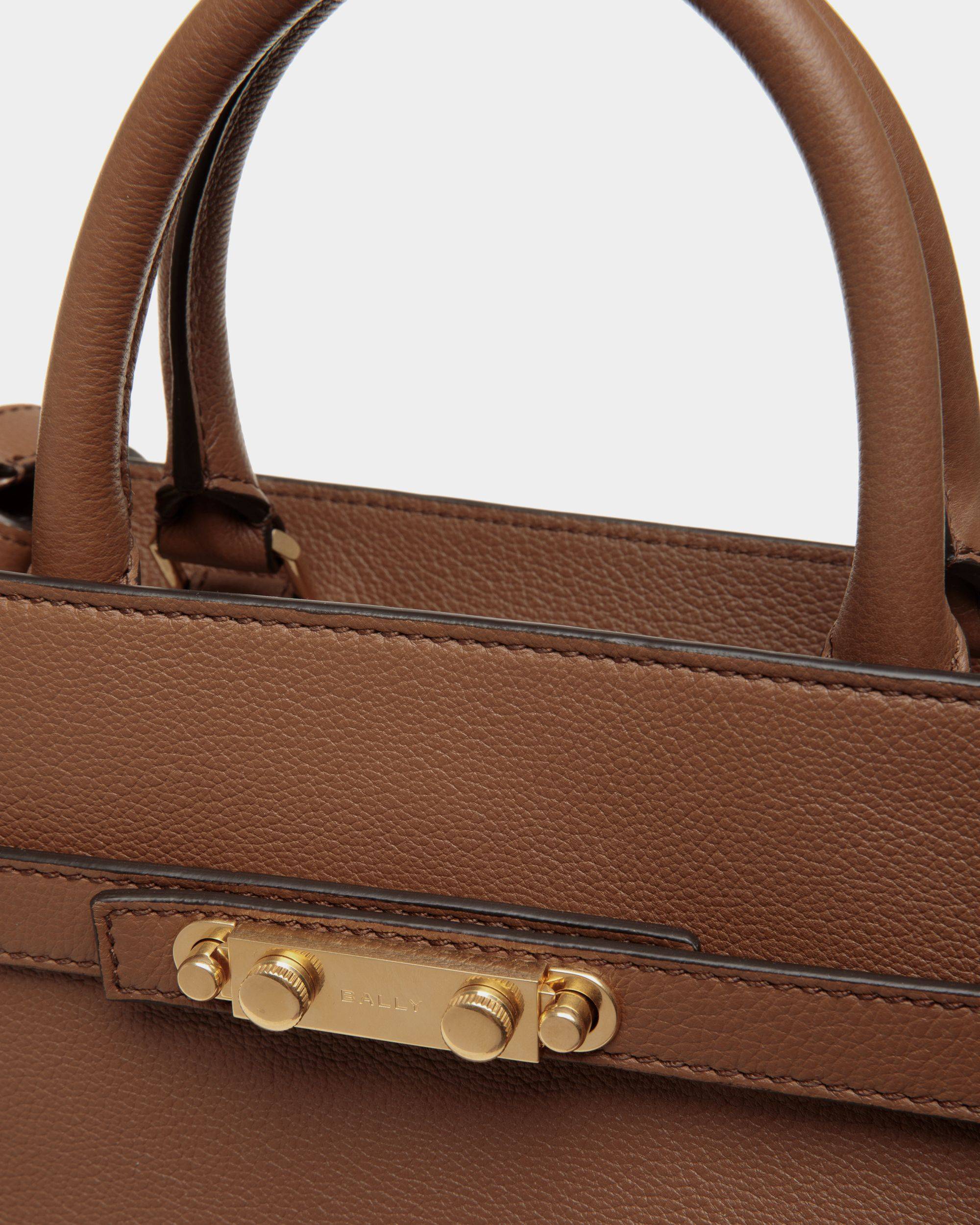 Carriage | Women's Tote Bag in Brown Leather | Bally | Still Life Detail