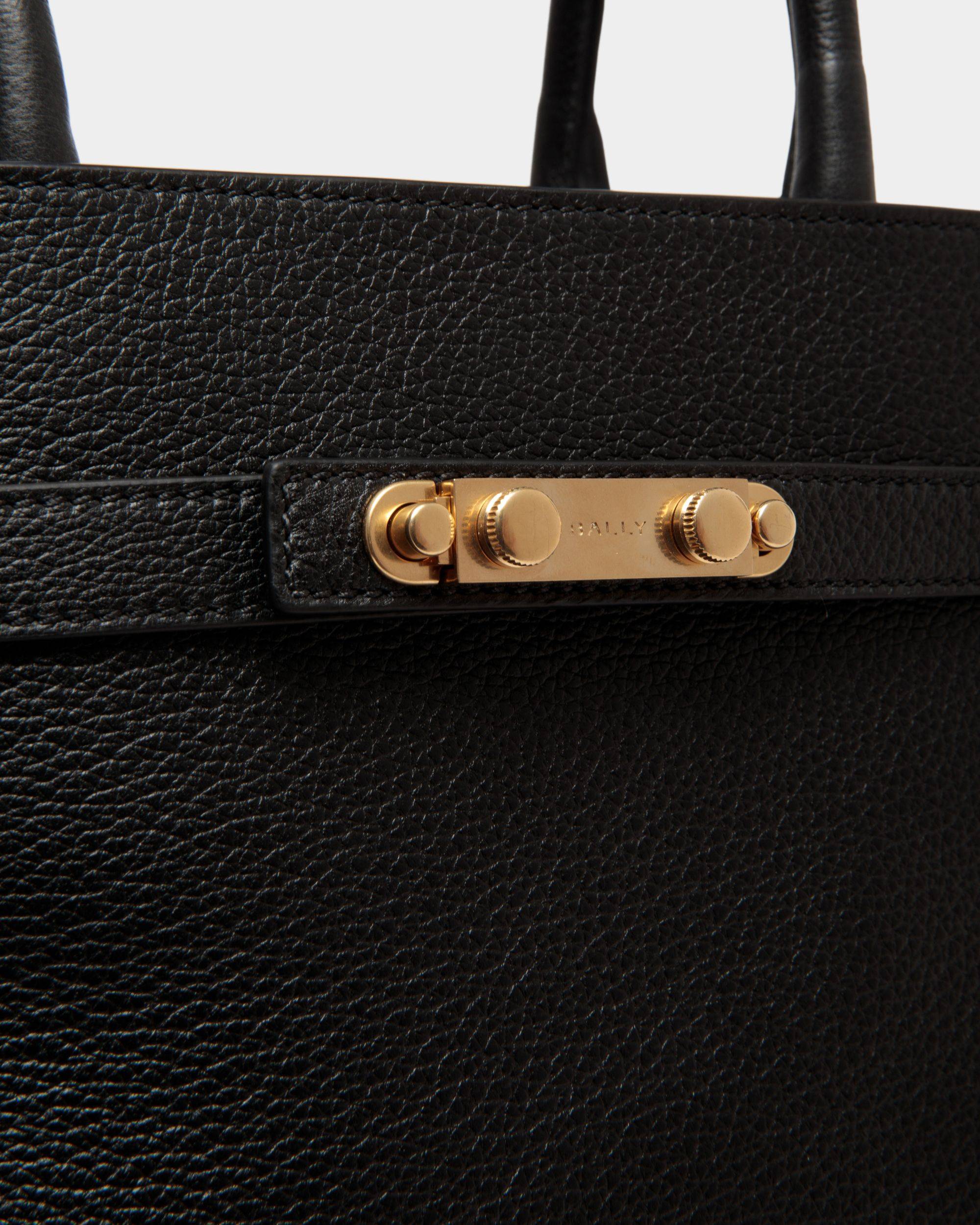 Carriage | Women's Tote in Black Leather | Bally | Still Life Detail
