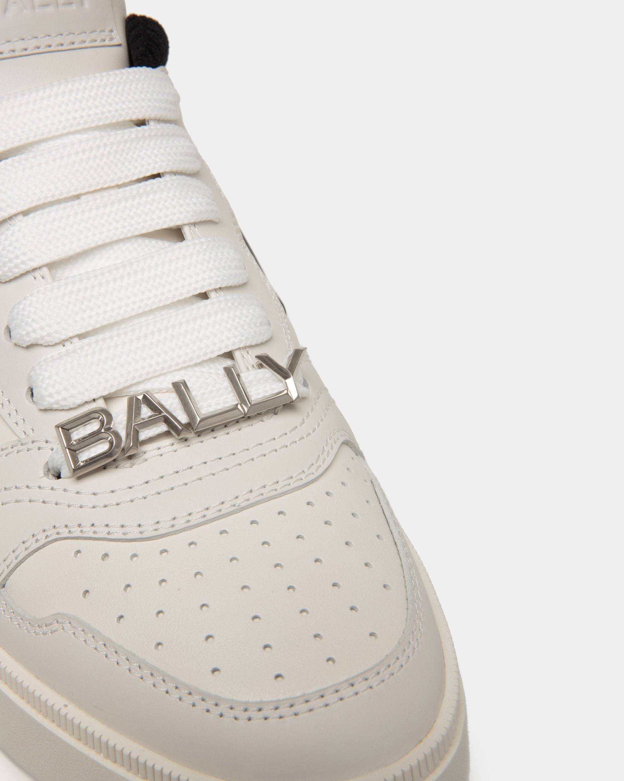 Raise | Herren-Sneaker aus Leder in Weiß | Bally | Still Life Detail