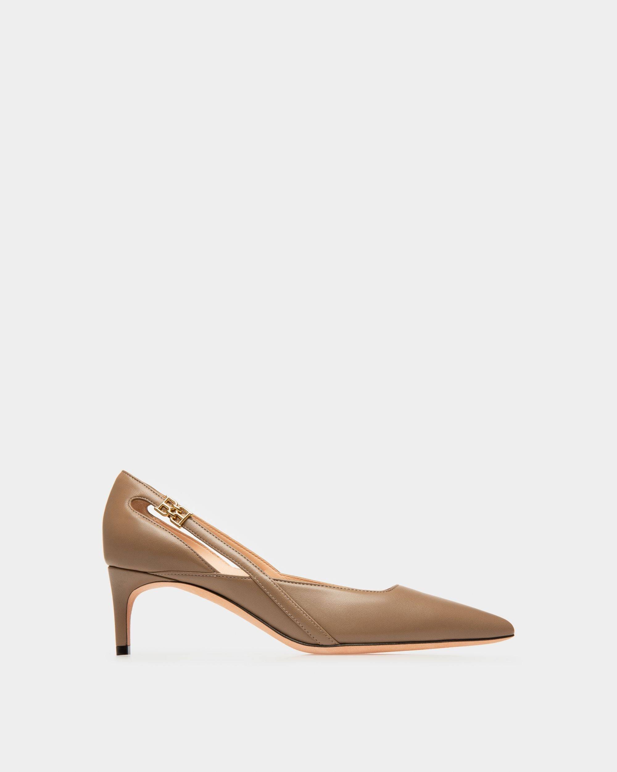 Womens taupe hotsell pumps