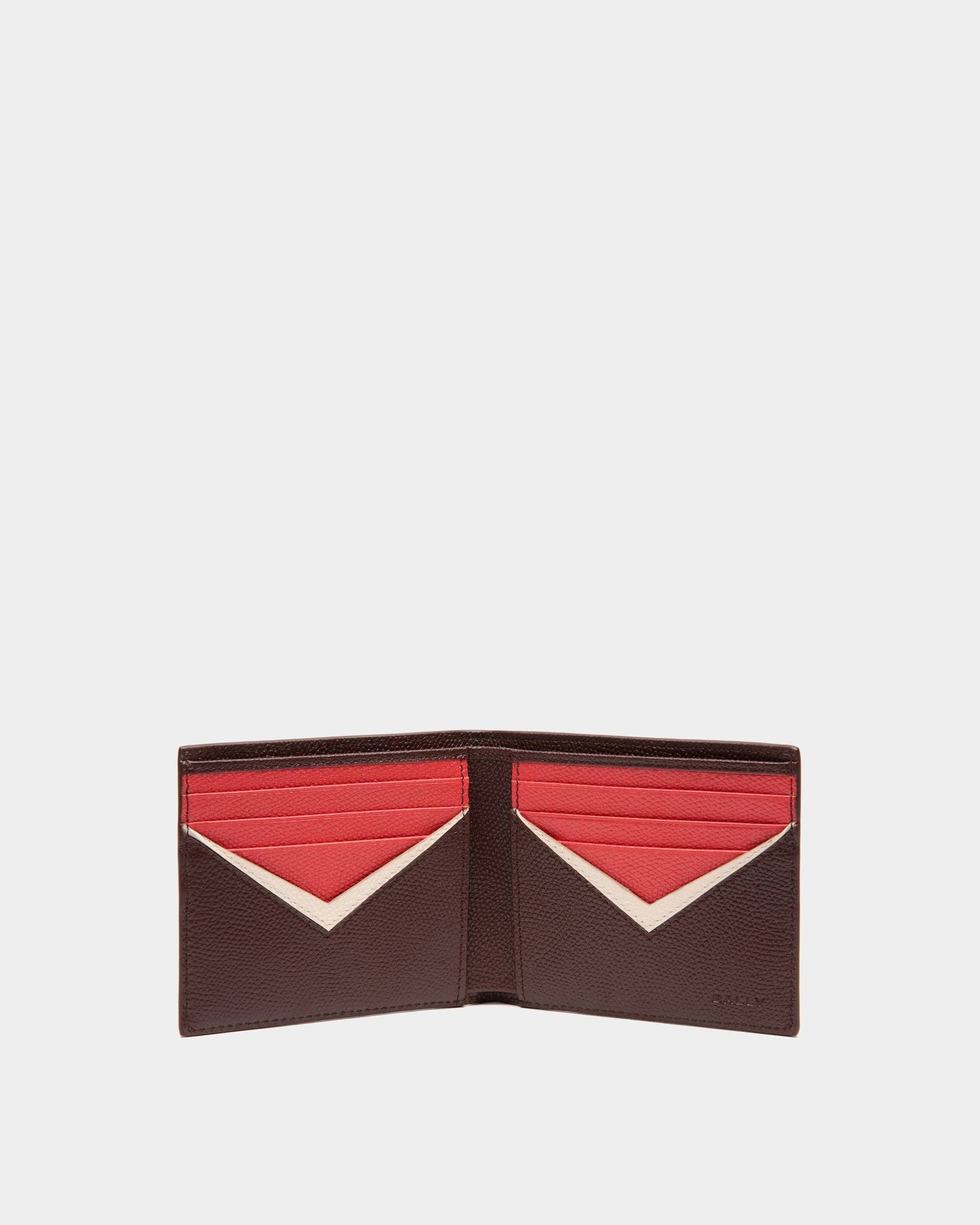 Flag | Men's Bifold Wallet in Chestnut Brown Grained Leather | Bally | Still Life Open / Inside