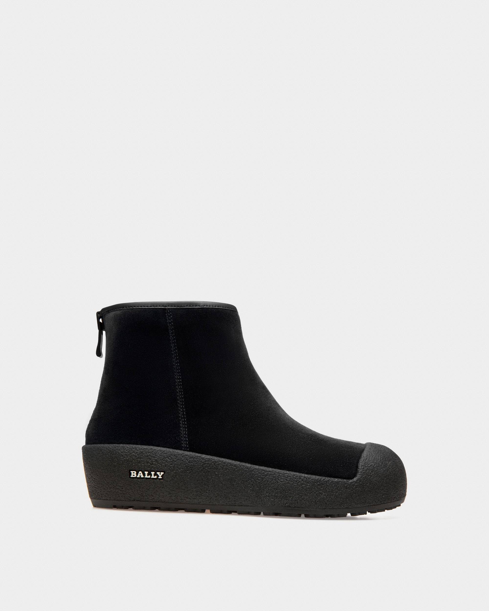 Guard II Leather Snow Boots In Black - Women's - Bally