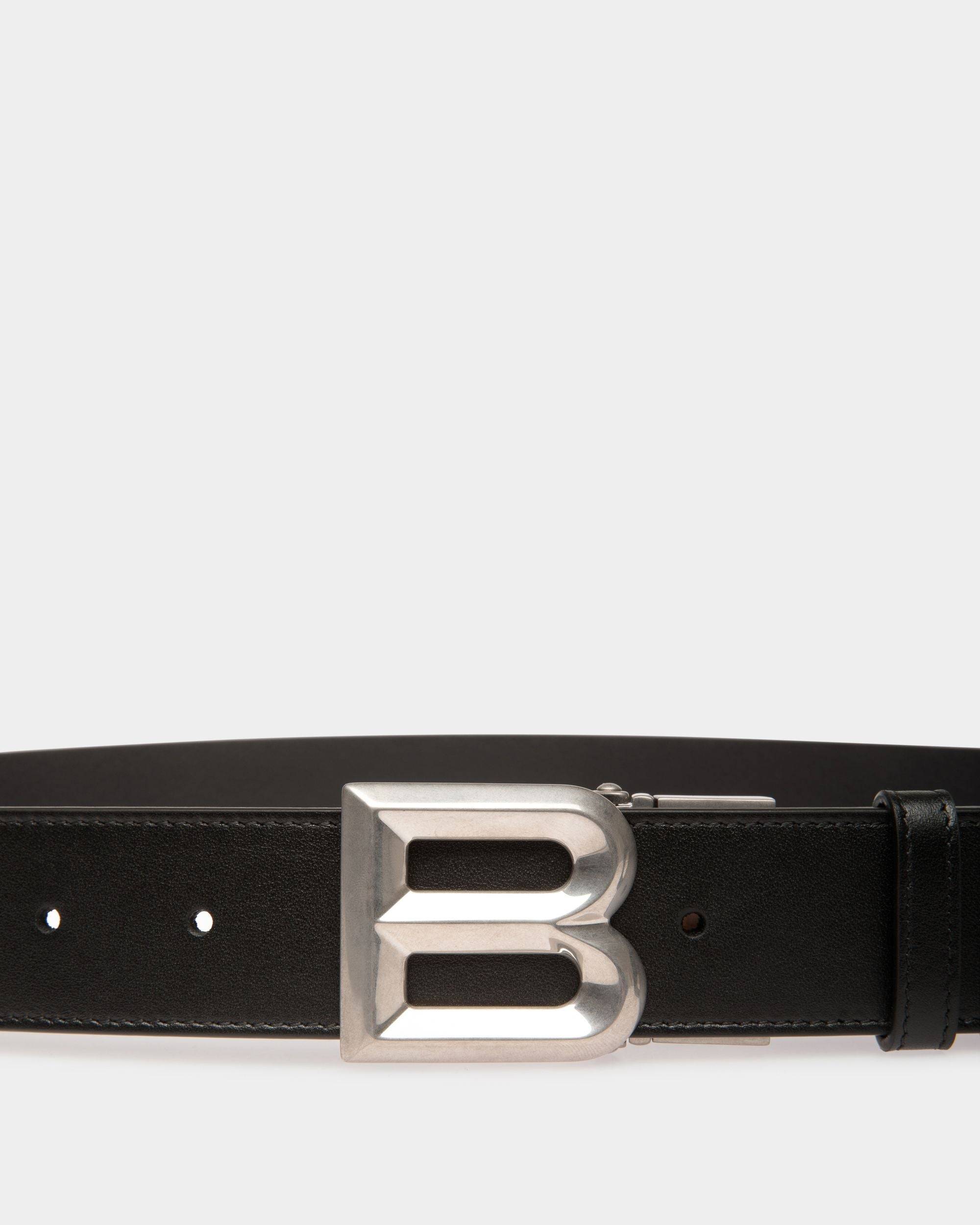 Men's B Bold 35mm Reversible And Adjustable Belt in Black Leather | Bally | On Model Front