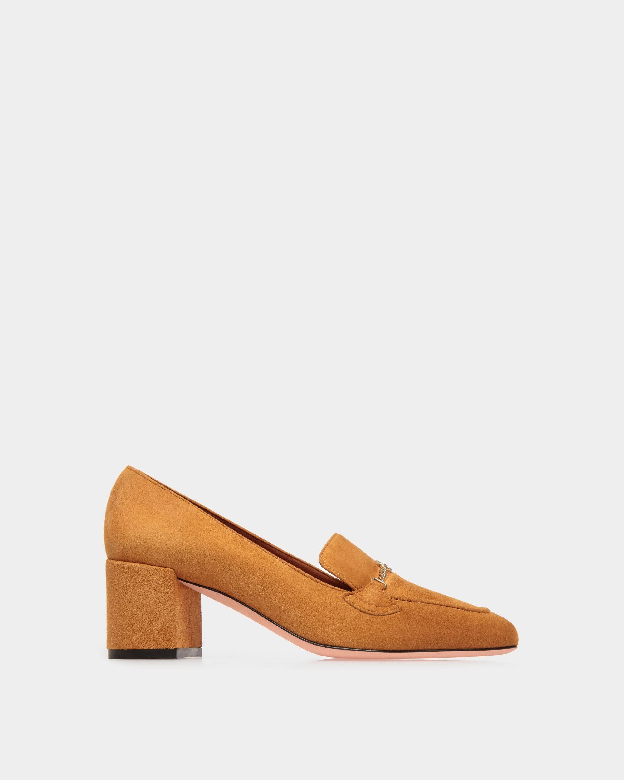 Women's Daily Emblem Pump in Brown Suede | Bally | Still Life Side